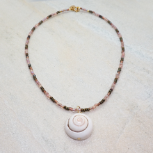 Lade das Bild in den Galerie-Viewer, NUSA NECKLACE