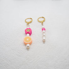 Lade das Bild in den Galerie-Viewer, GOOD VIBES ONLY MISMATCHED EARRINGS