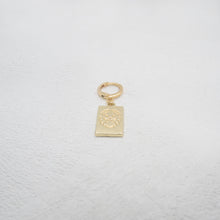 Lade das Bild in den Galerie-Viewer, LION KING HOOP