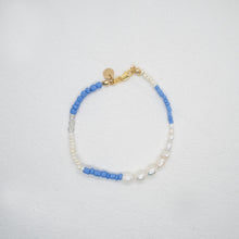 Load image into Gallery viewer, OH DAISY BRACELET