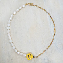 Load image into Gallery viewer, SMILEY FIGARO CHOKER