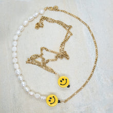 Load image into Gallery viewer, SMILEY FIGARO CHOKER