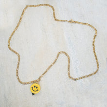 Load image into Gallery viewer, SMILEY FIGARO CHOKER