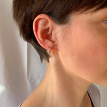 Lade das Bild in den Galerie-Viewer, SOFTY WHITE JADE HOOP