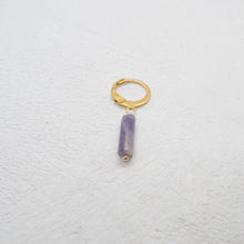 Lade das Bild in den Galerie-Viewer, SOFTY PURPLE AMETHYST HOOP
