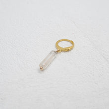 Lade das Bild in den Galerie-Viewer, SOFTY YELLOW JADE HOOP