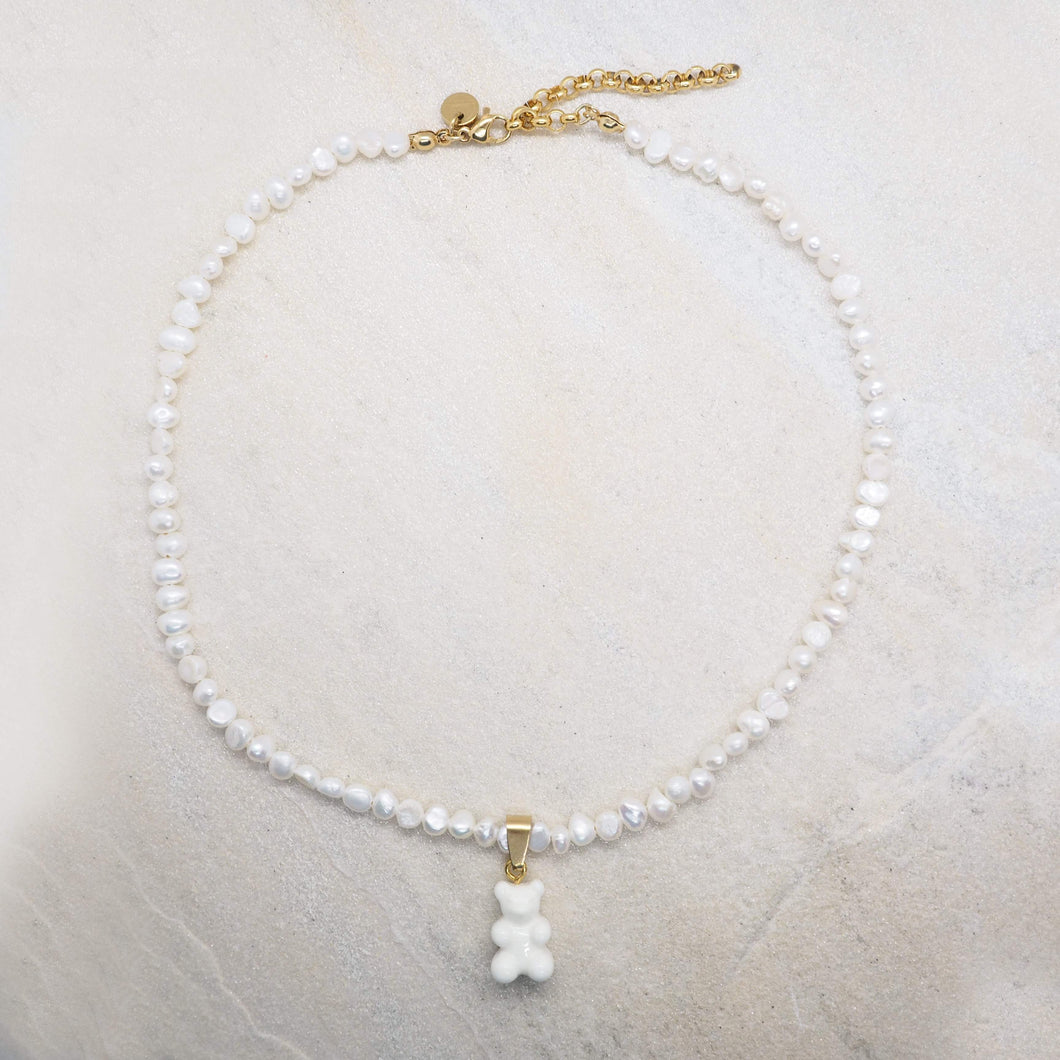 NOSTALGIC BEAR NECKLACE WHITE