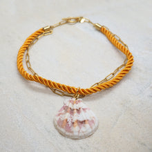 Lade das Bild in den Galerie-Viewer, SHELLDEALER NECKLACE

